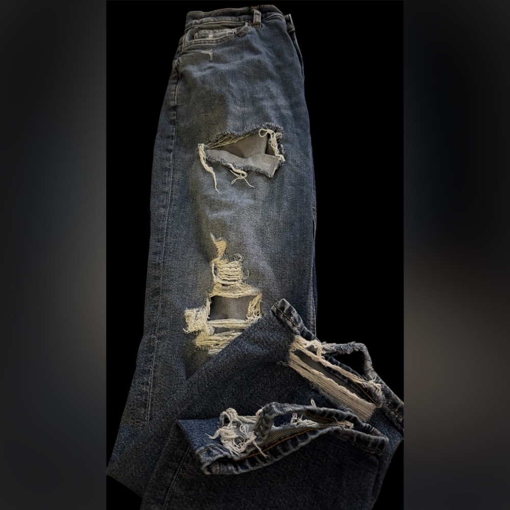 Arizona Jean Company Dark Blue Distressed Skinny Jeans​ - Picture 2 of 3